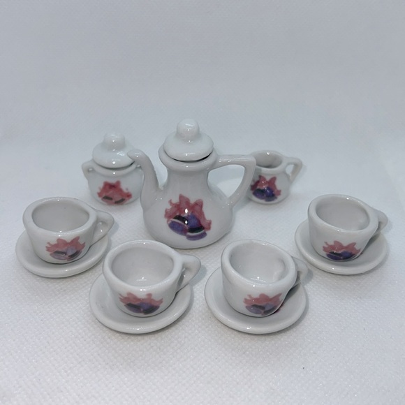 VINTAGE MINIATURE CERAMIC TEA SET BELLS AND RIBBONS - Picture 3 of 10